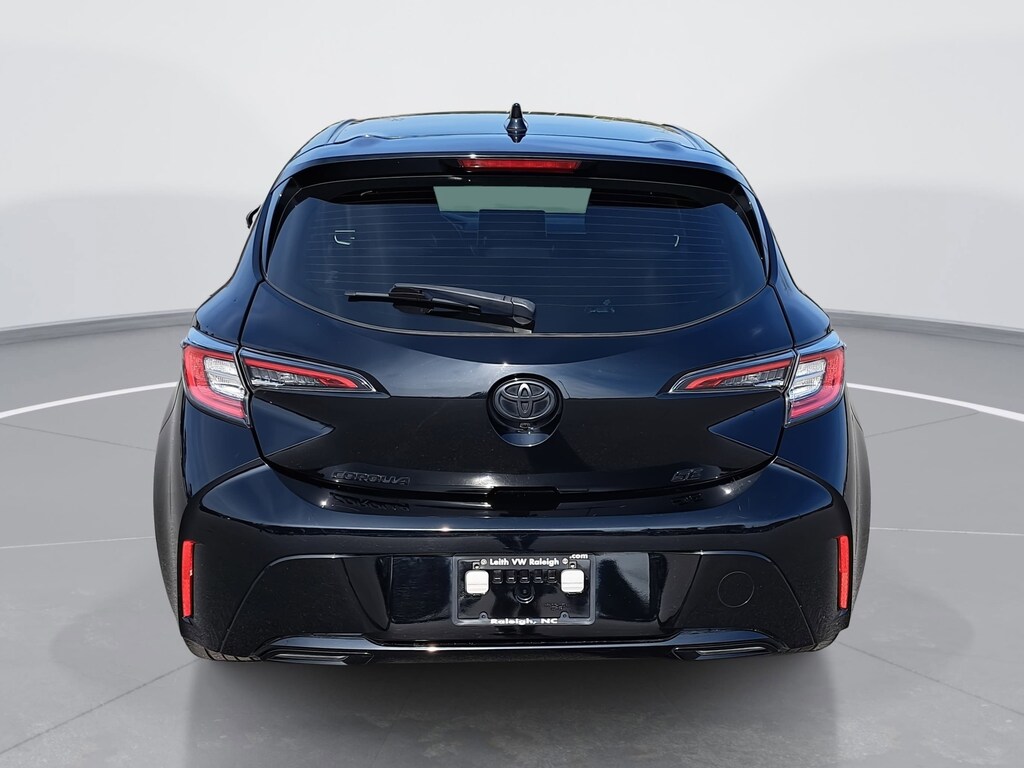 Used 2022 Toyota Corolla Hatchback SE Nightshade Hatchback