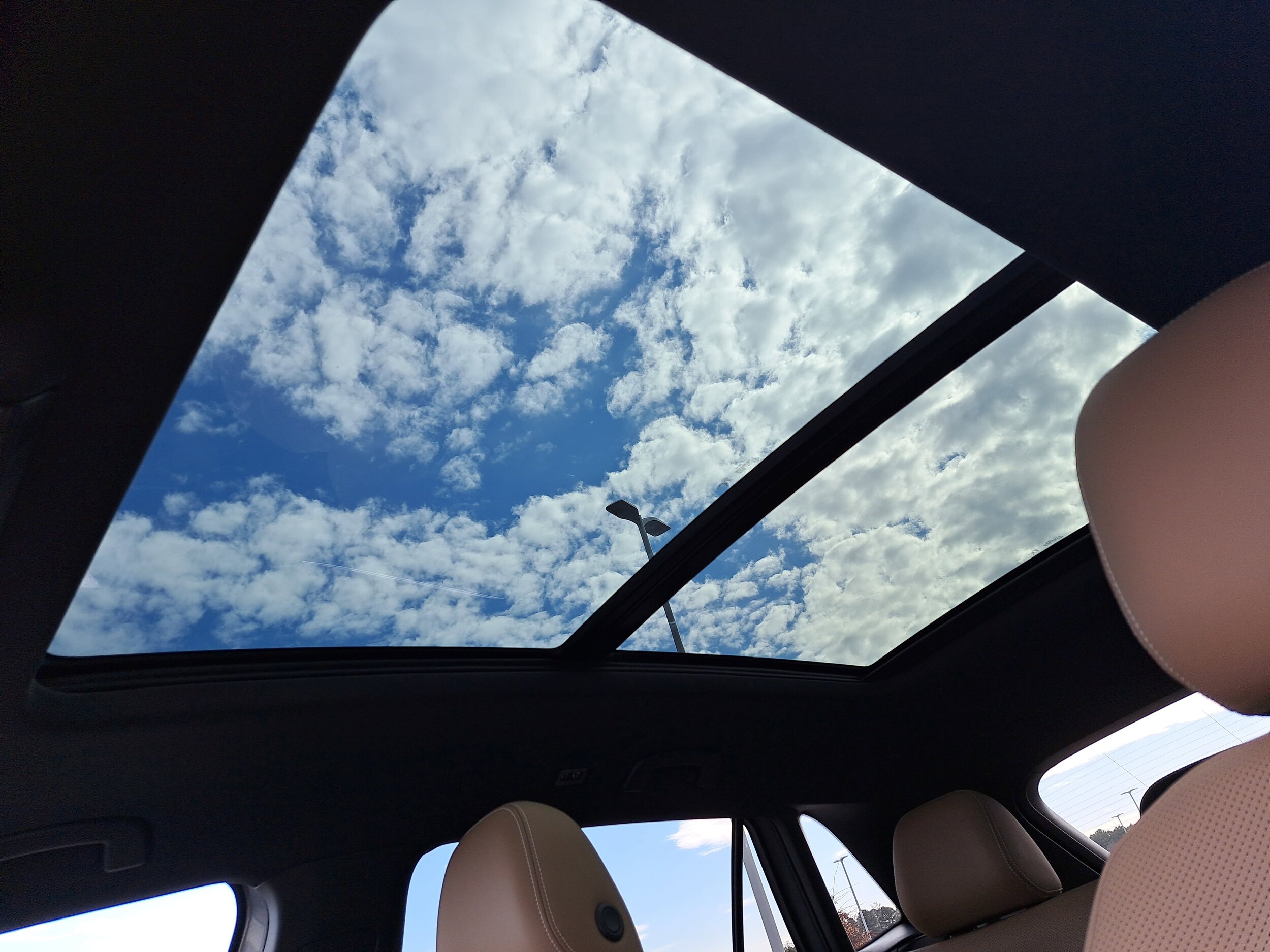 2026 Volkswagen Atlas Cross Sport SE w/Tech - Photo 27