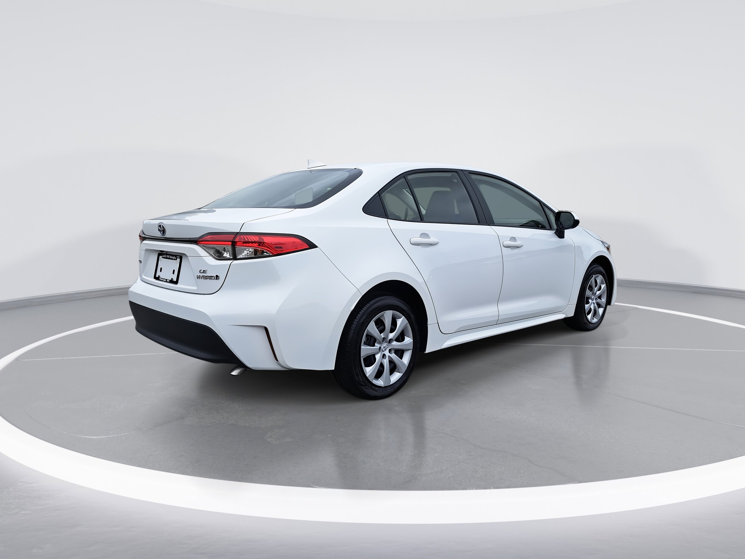 2024 Toyota Corolla Hybrid LE photo 3