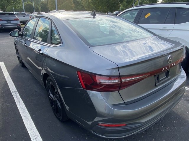 2025 Volkswagen Jetta 1.5T SE photo 3