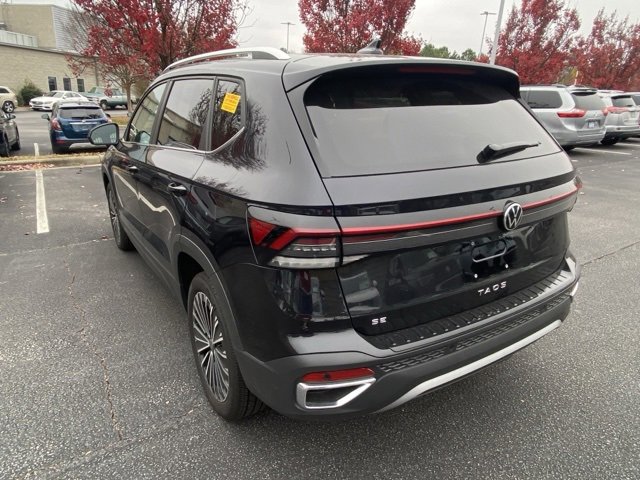2025 Volkswagen Taos SE photo 2