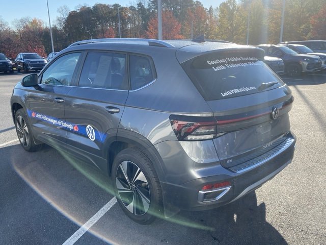 2025 Volkswagen Taos SE photo 3