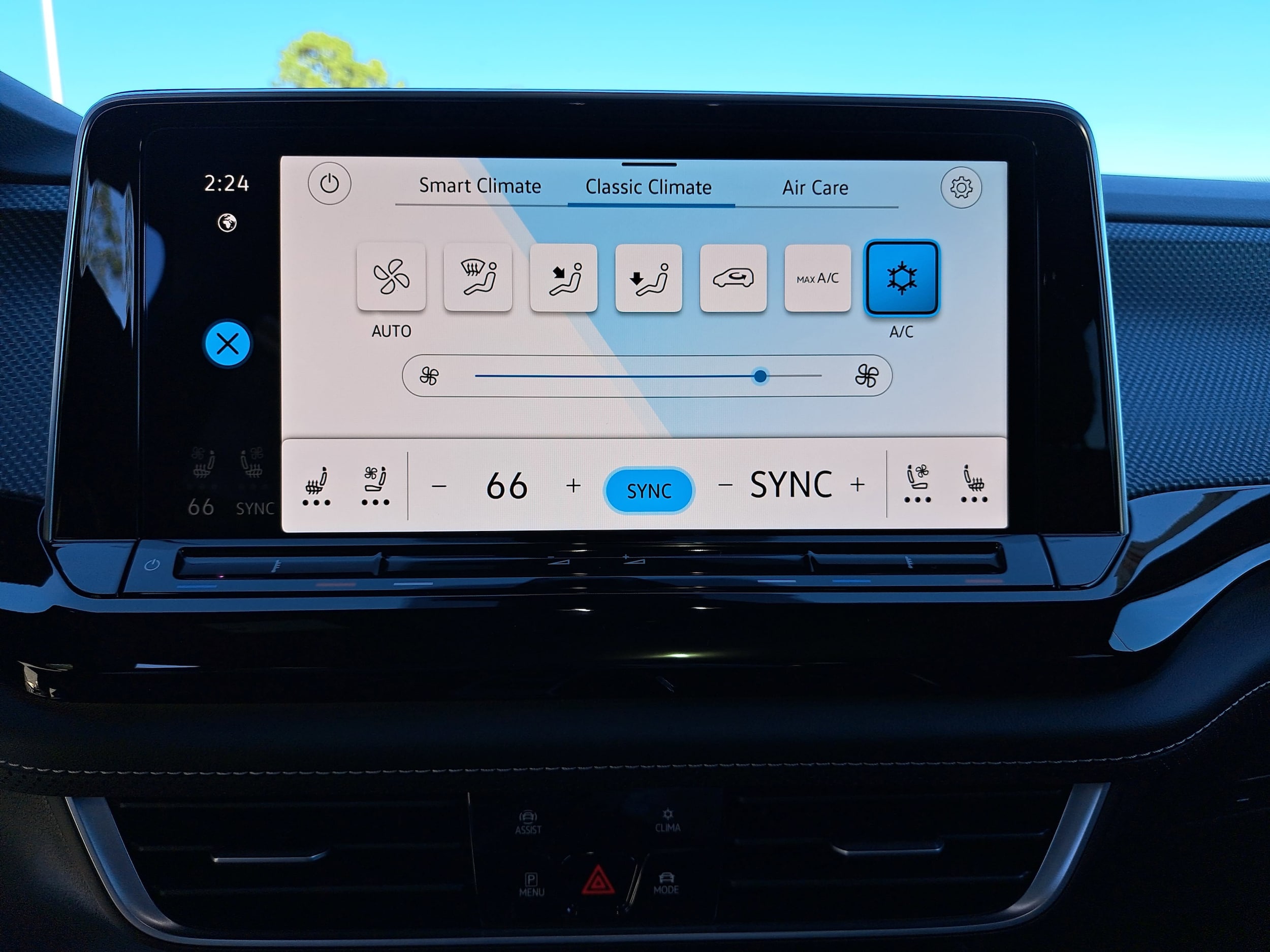 2026 Volkswagen Atlas Cross Sport SEL Premium R-LINE - Photo 22