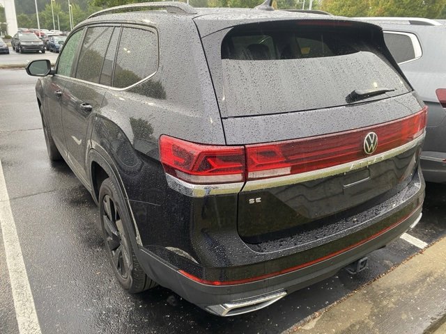 2024 Volkswagen Atlas SE Technology photo 3