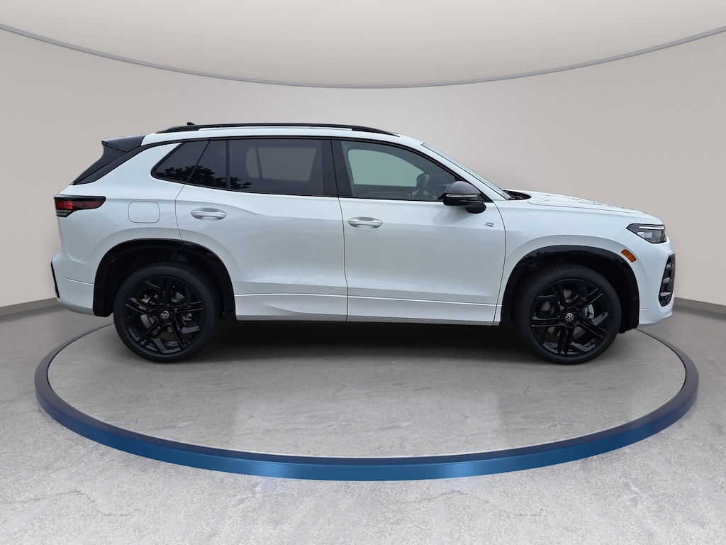 New 2026 Volkswagen Tiguan 2.0T SE R-Line Black SUV