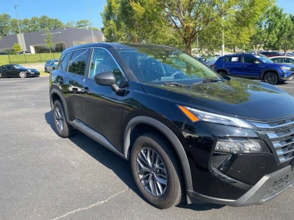 Used 2024 Nissan Rogue S SUV