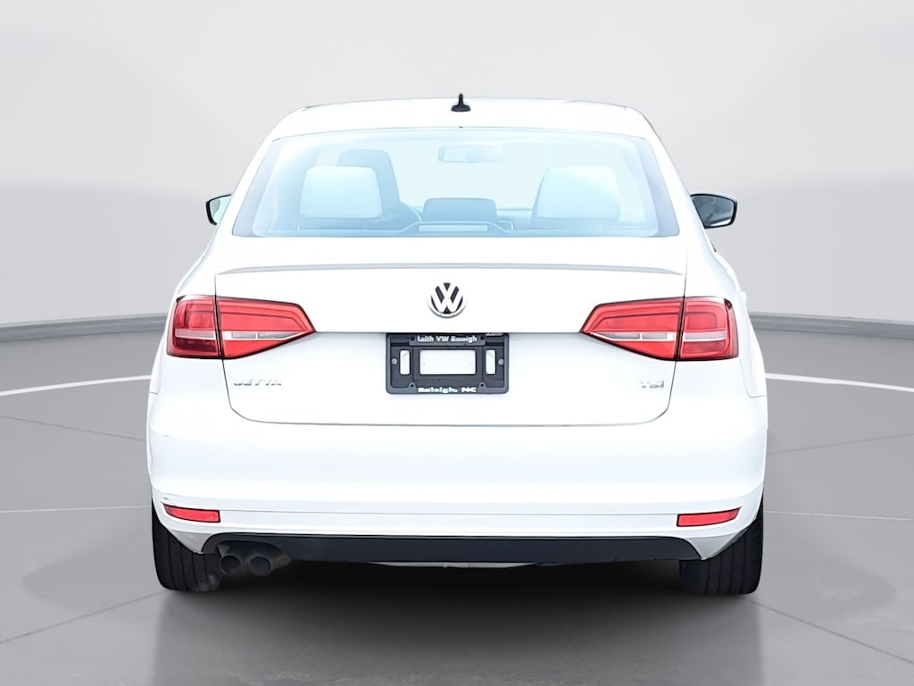 Used 2015 Volkswagen Jetta 1.8T Sport Sedan