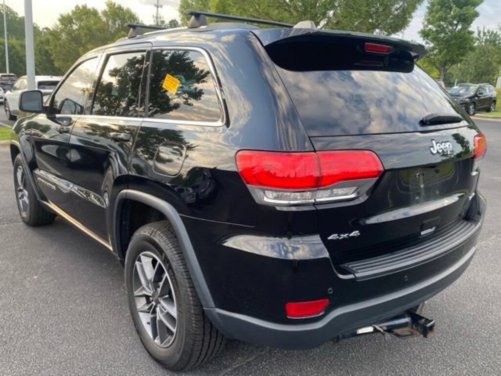 Used 2018 Jeep Grand Cherokee Laredo 4x4 SUV