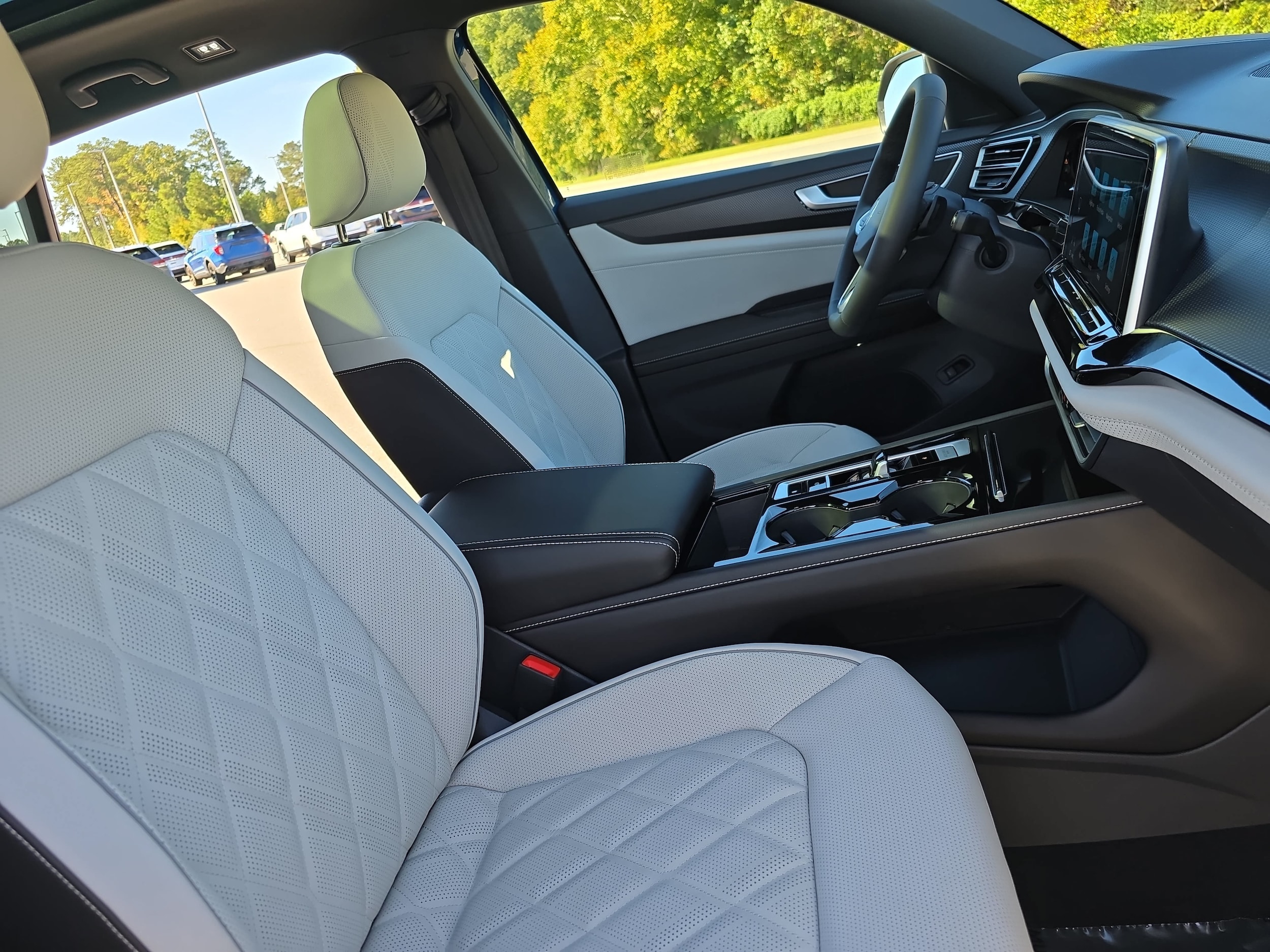 2026 Volkswagen Atlas Cross Sport SEL Premium R-LINE - Photo 10