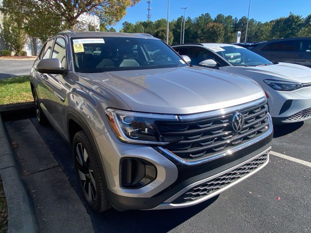 2026 Volkswagen Atlas Cross Sport SE w/Tech