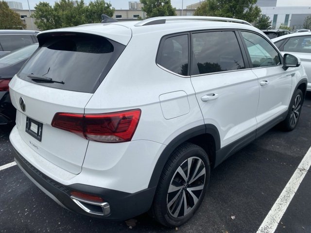 2024 Volkswagen Taos SE photo 4