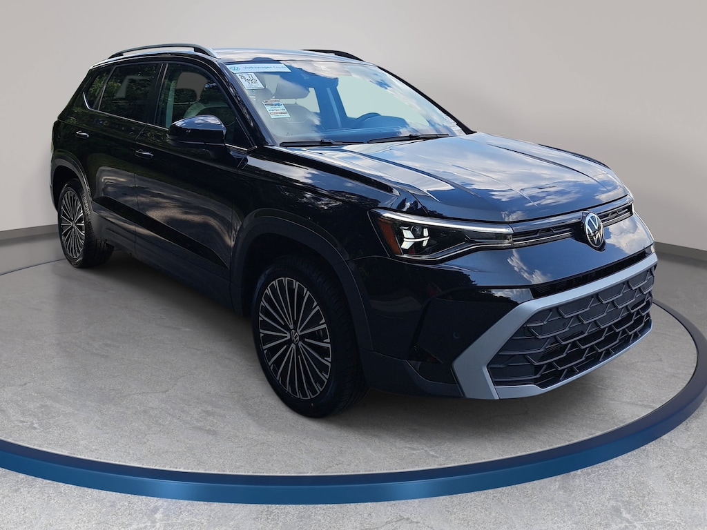 Used 2025 Volkswagen Taos 1.5T SE SUV