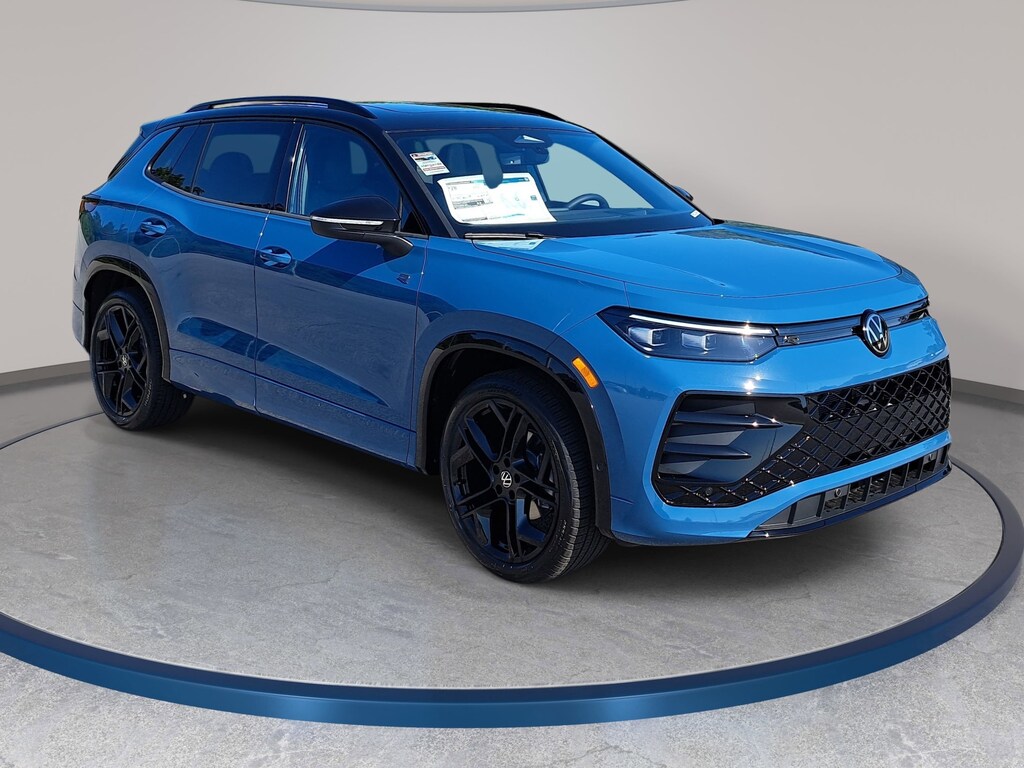 New 2026 Volkswagen Tiguan 2.0T SE R-Line Black SUV
