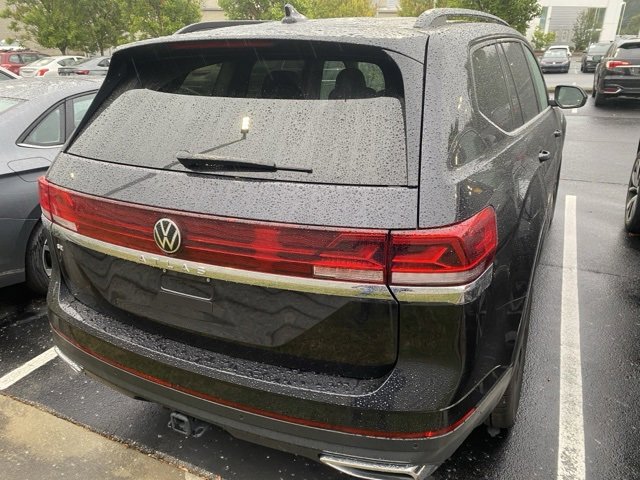 2024 Volkswagen Atlas SE Technology photo 4