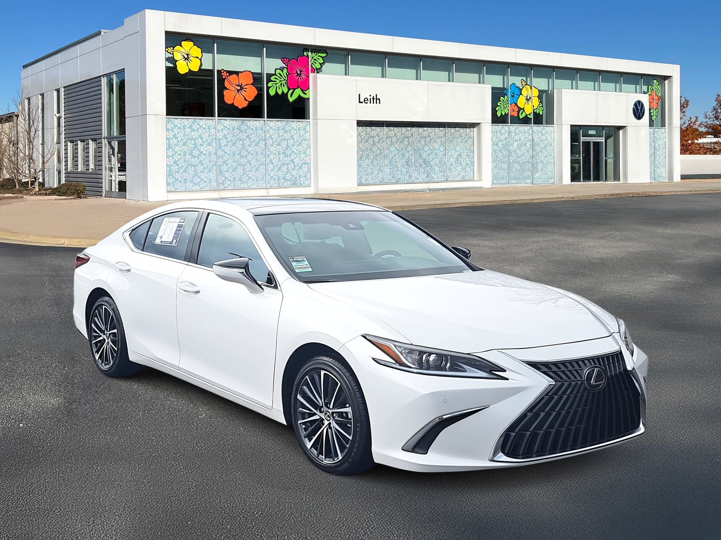 2025 Lexus ES 350's photo