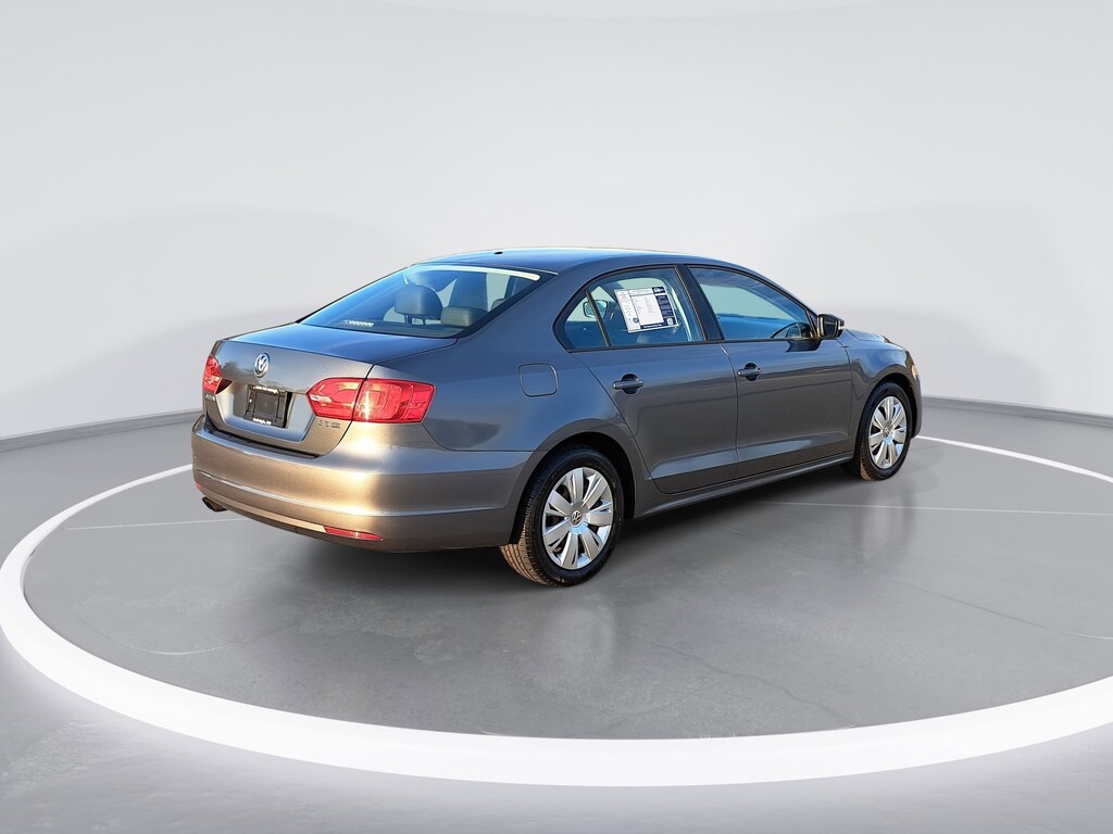 Used 2011 Volkswagen Jetta 2.5L SE Sedan