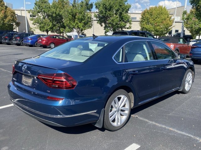 2018 Volkswagen Passat 2.0T SE photo 4