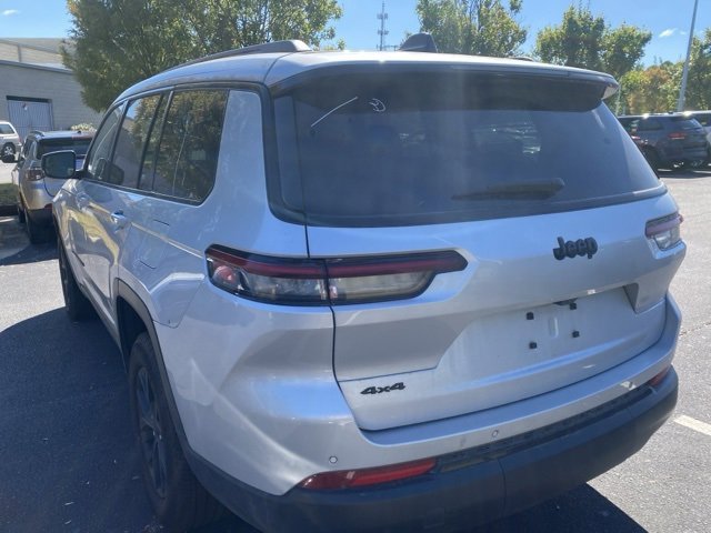 2024 Jeep Grand Cherokee Laredo Altitude photo 2
