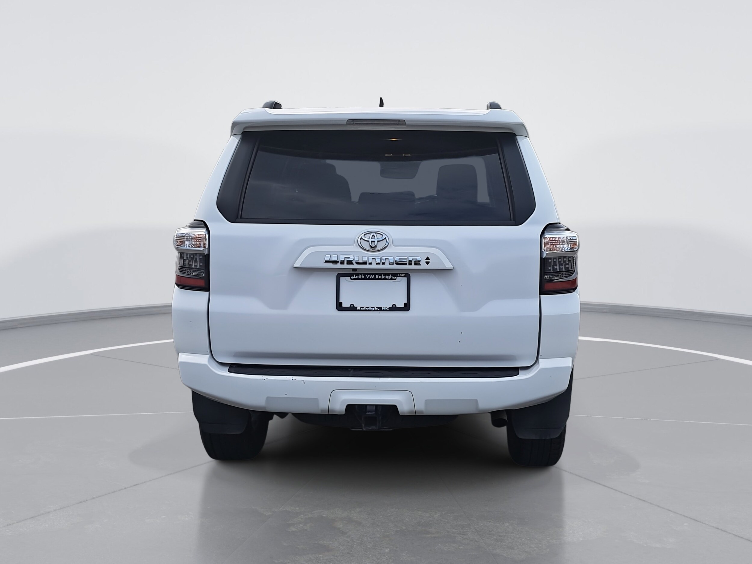 2024 Toyota 4Runner SR5 Premium photo 4