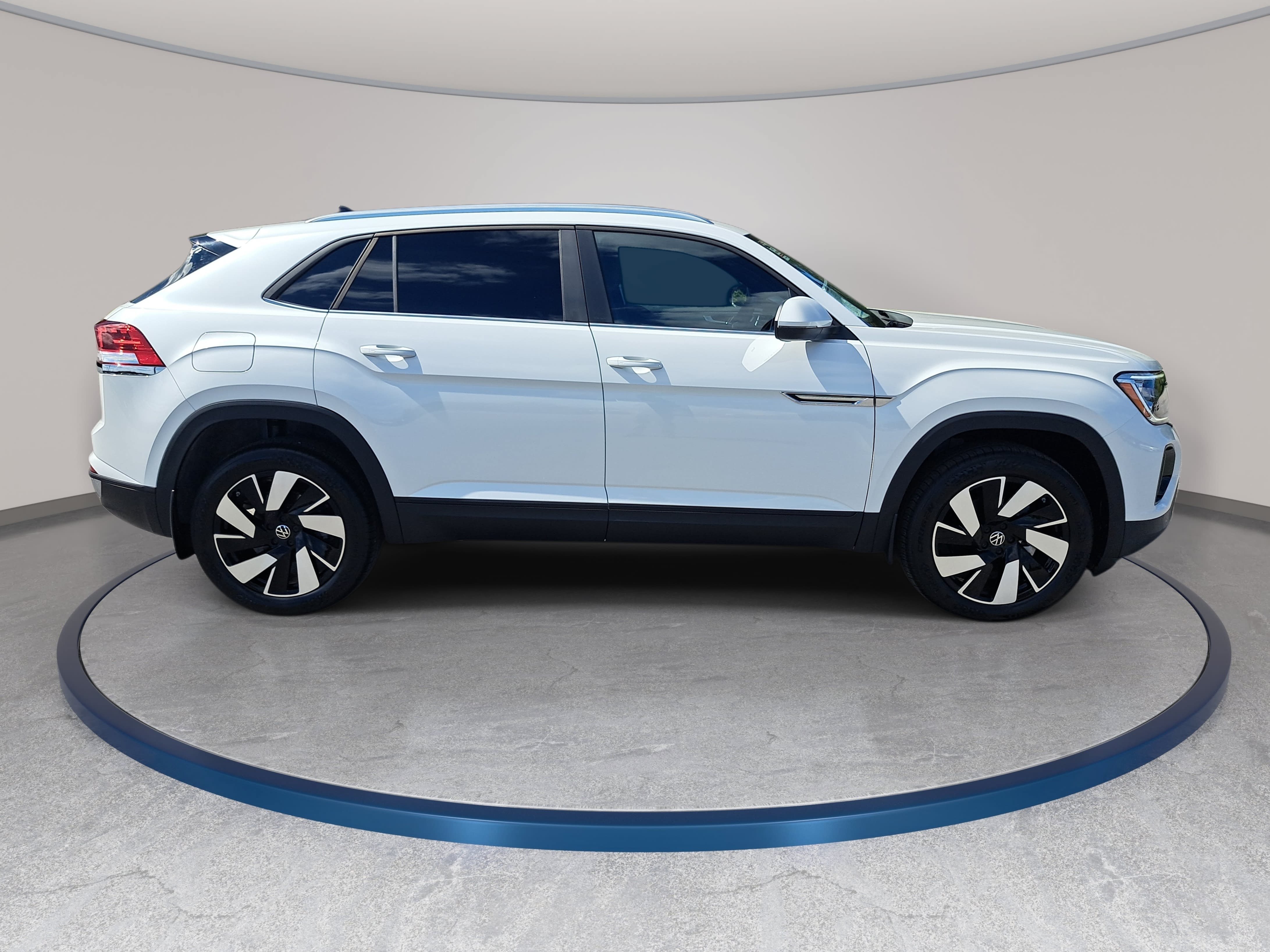 New 2026 Volkswagen Atlas Cross Sport SE w/Technology SUV