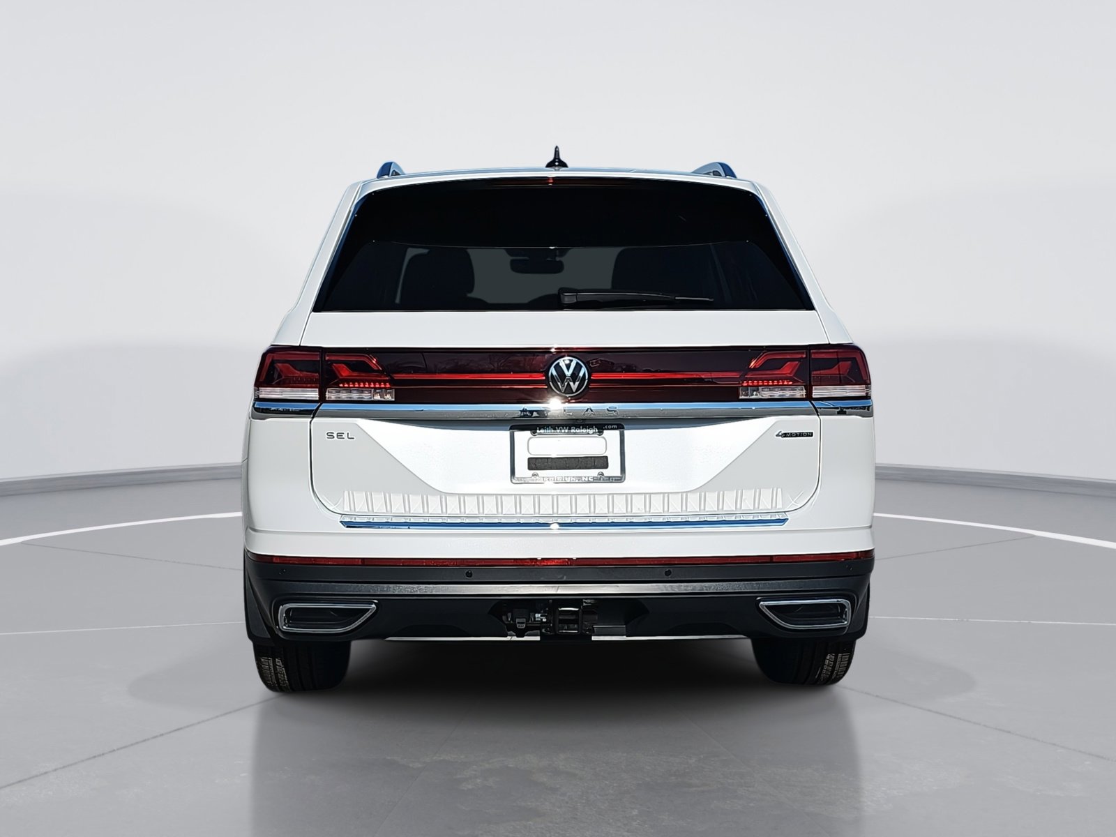 2025 Volkswagen Atlas SEL photo 4