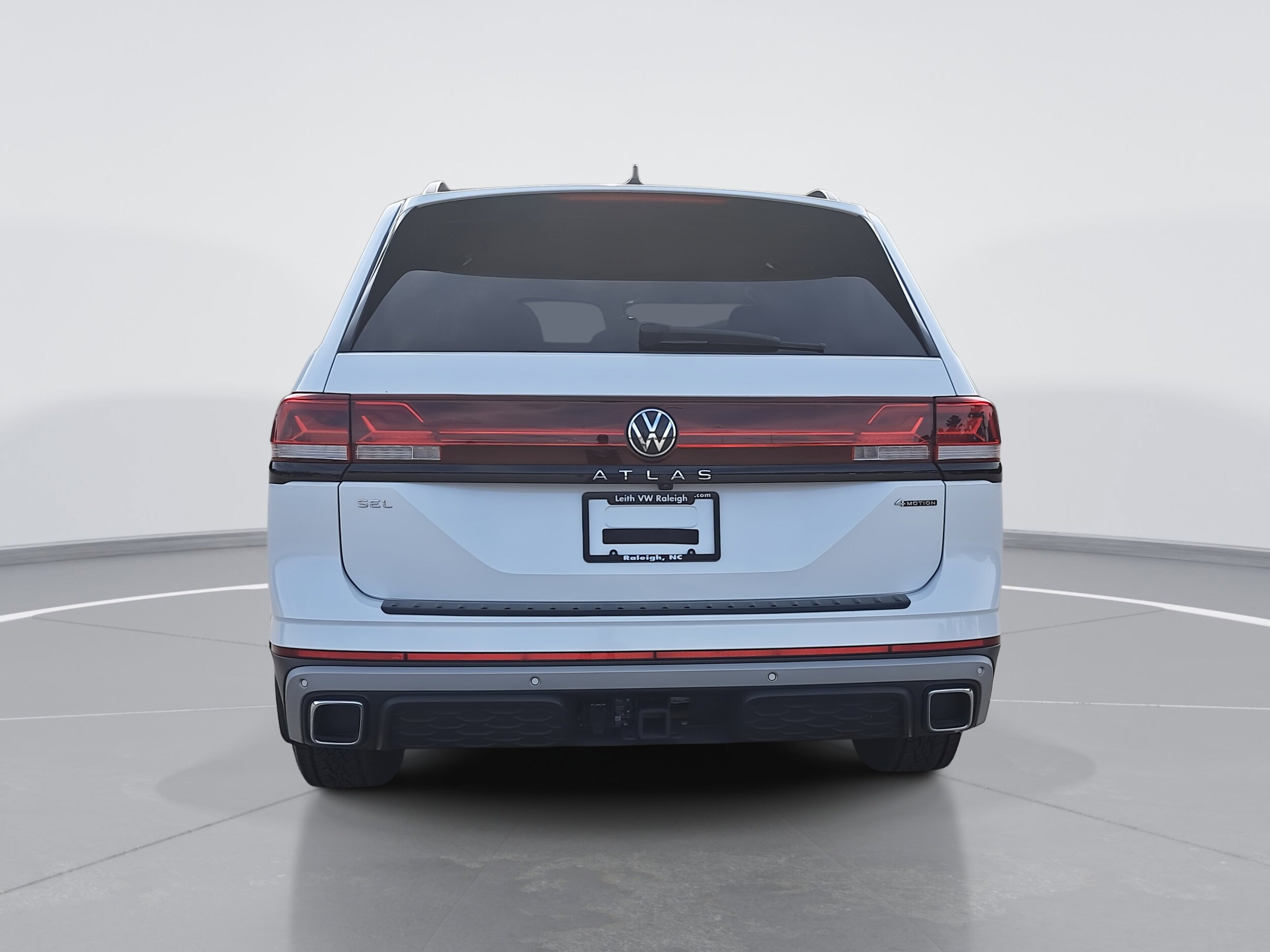 2024 Volkswagen Atlas Peak Edition SEL photo 4
