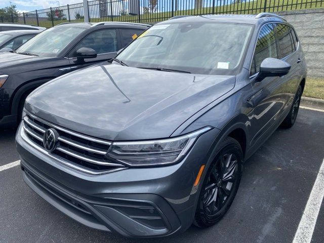 2024 Volkswagen Tiguan SE Wolfsburg Edition photo 2
