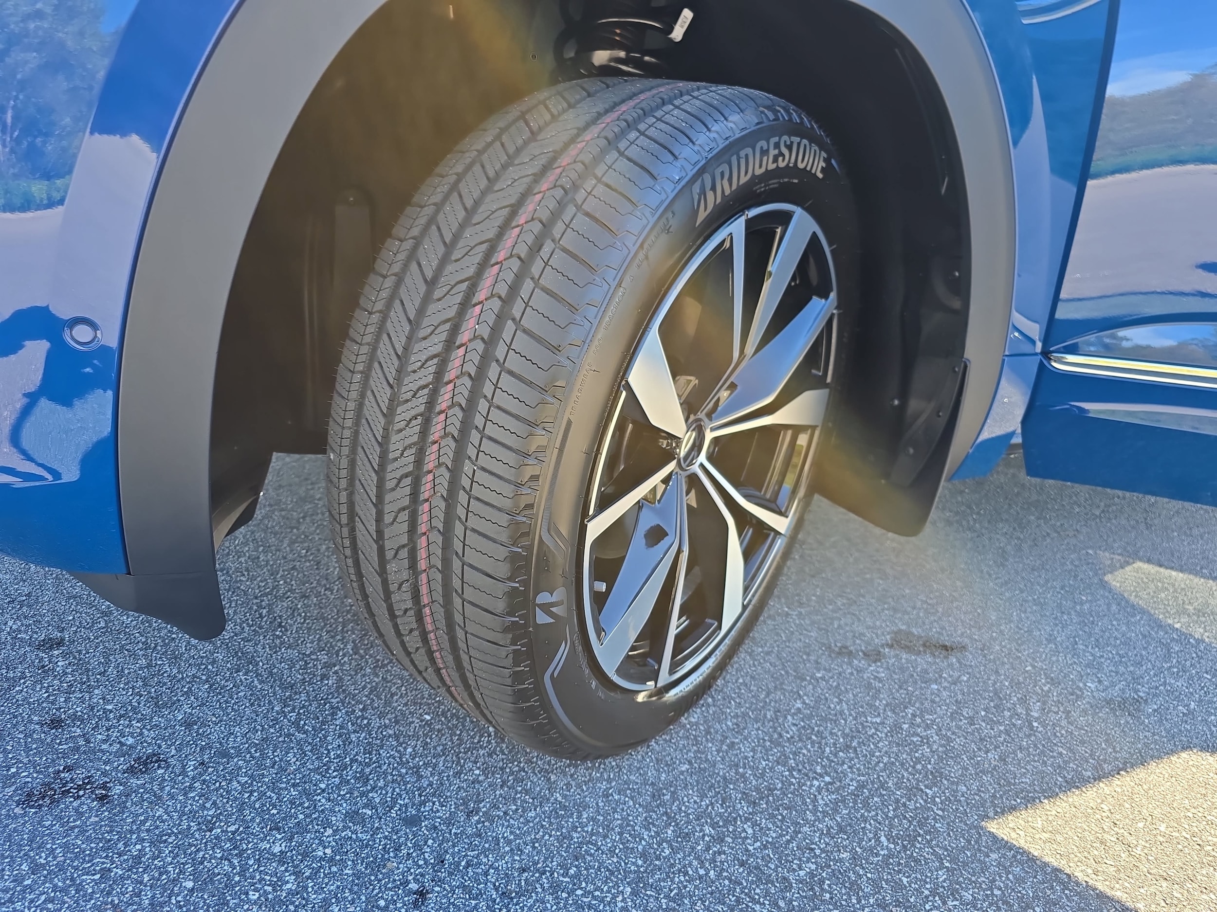 2026 Volkswagen Atlas Cross Sport SEL Premium R-LINE - Photo 31