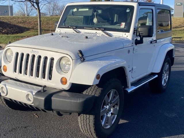 2013 Jeep Wrangler Sahara photo 2