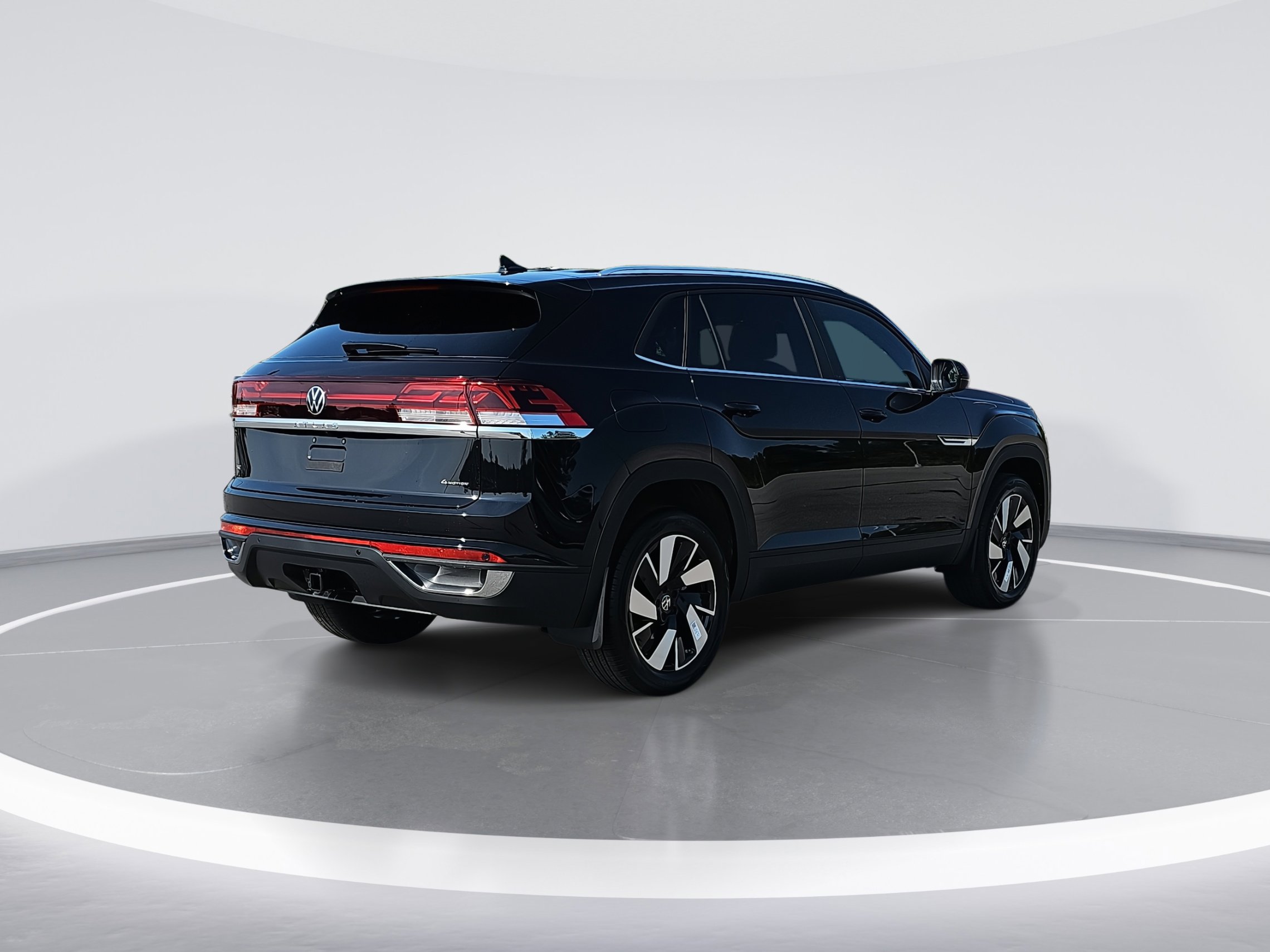 2025 Volkswagen Atlas Cross Sport SE Technology photo 3