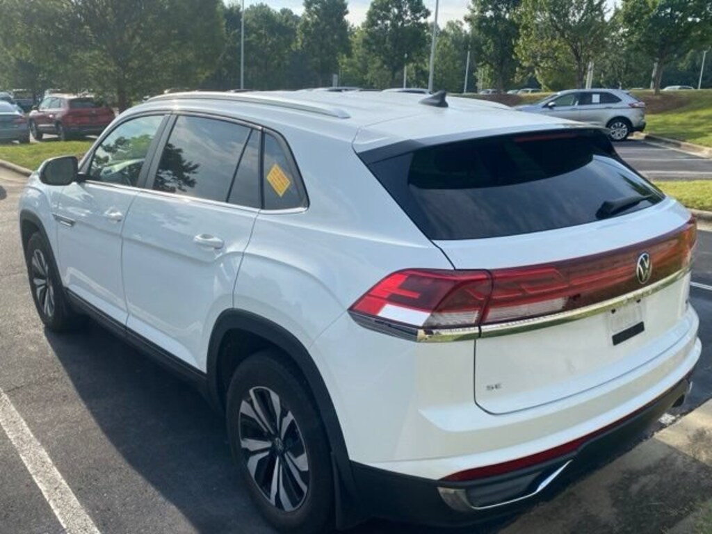 Used 2024 Volkswagen Atlas Cross Sport 2.0T SE SUV