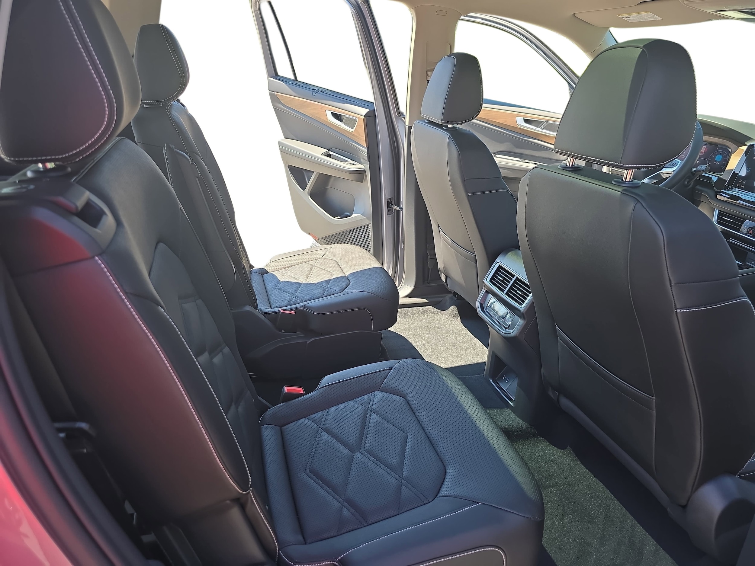 2026 Volkswagen Atlas SE w/Tech - Photo 9