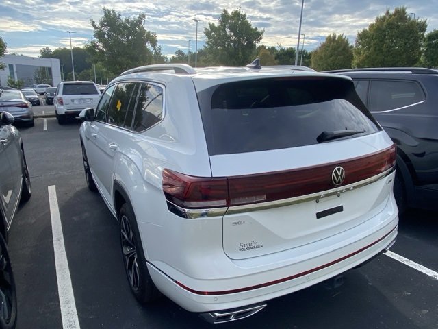 2025 Volkswagen Atlas SEL Premium R-Line photo 3