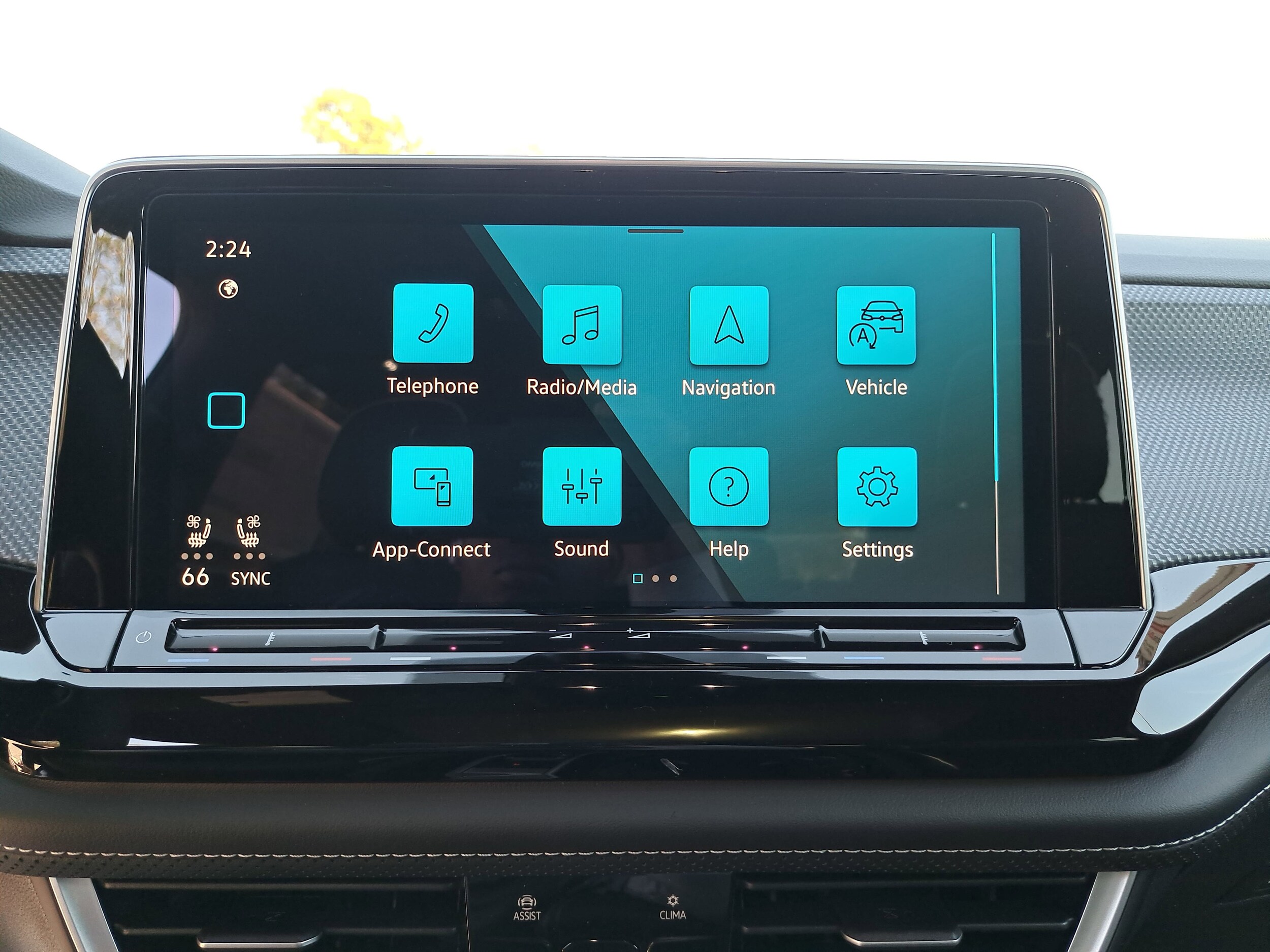 2026 Volkswagen Atlas Cross Sport SEL Premium R-LINE - Photo 23