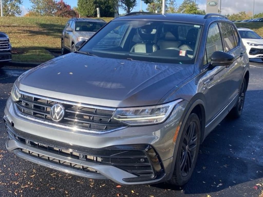 Used 2022 Volkswagen Tiguan 2.0T SE R-Line Black SUV