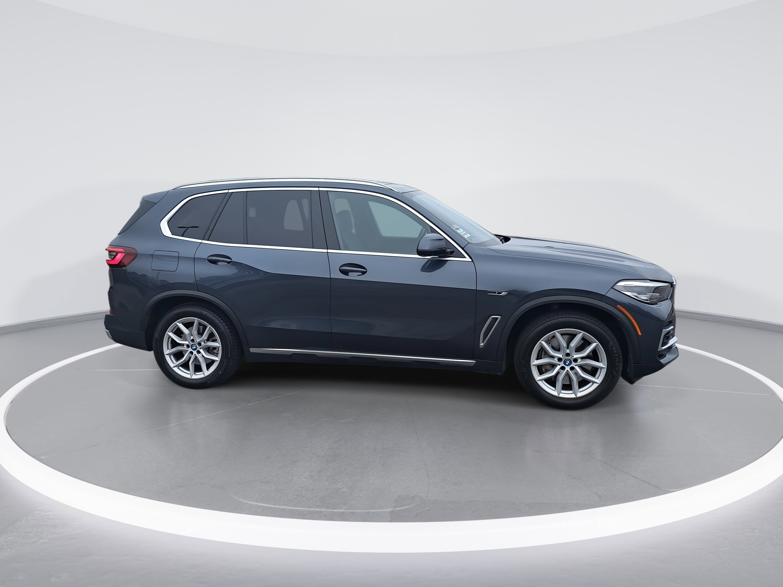 2022 Bmw X5 xDrive45e photo 2