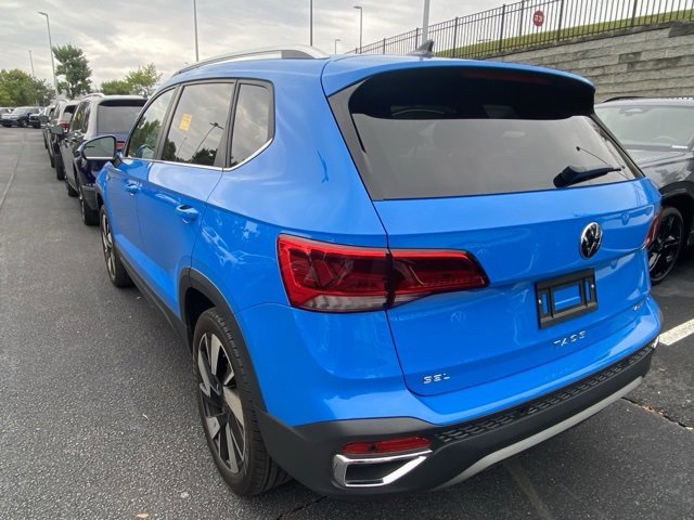 2024 Volkswagen Taos SEL photo 3