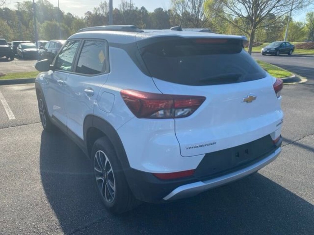 Used 2024 Chevrolet Trailblazer LT SUV