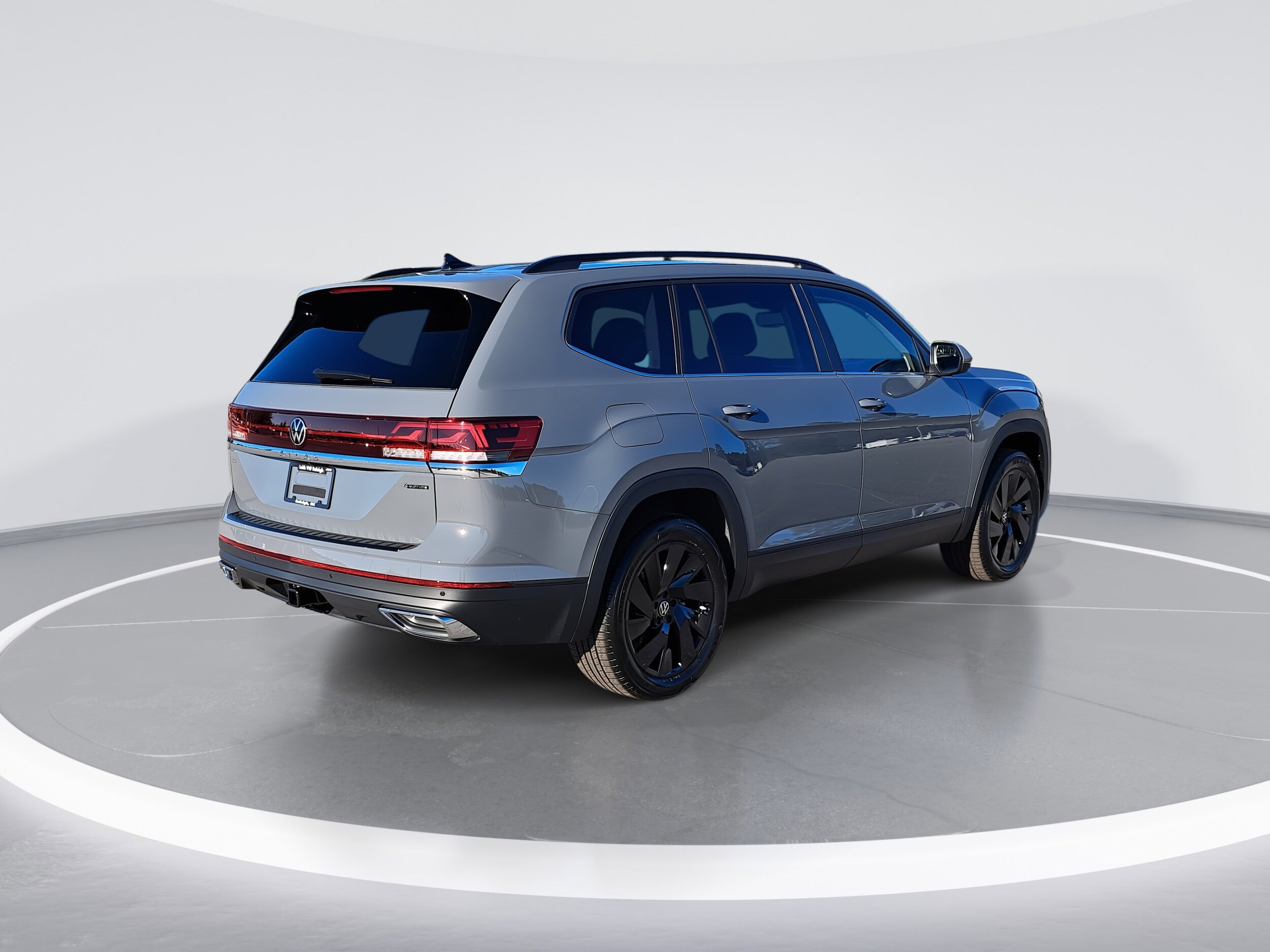 2026 Volkswagen Atlas SE Technology photo 3