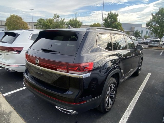 2024 Volkswagen Atlas SE photo 4