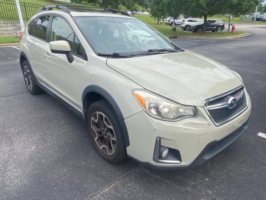 Used 2017 Subaru Crosstrek 2.0i Premium SUV
