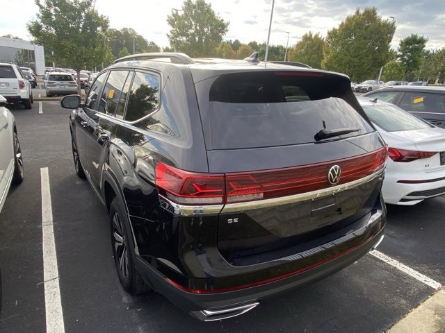 2024 Volkswagen Atlas SE photo 3