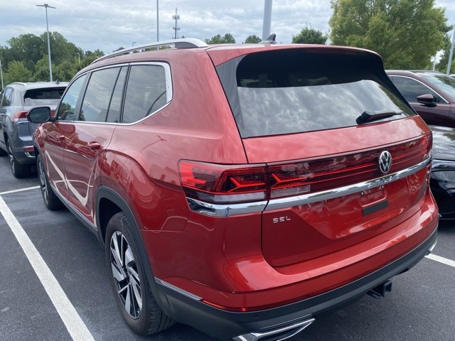 2024 Volkswagen Atlas SEL photo 3