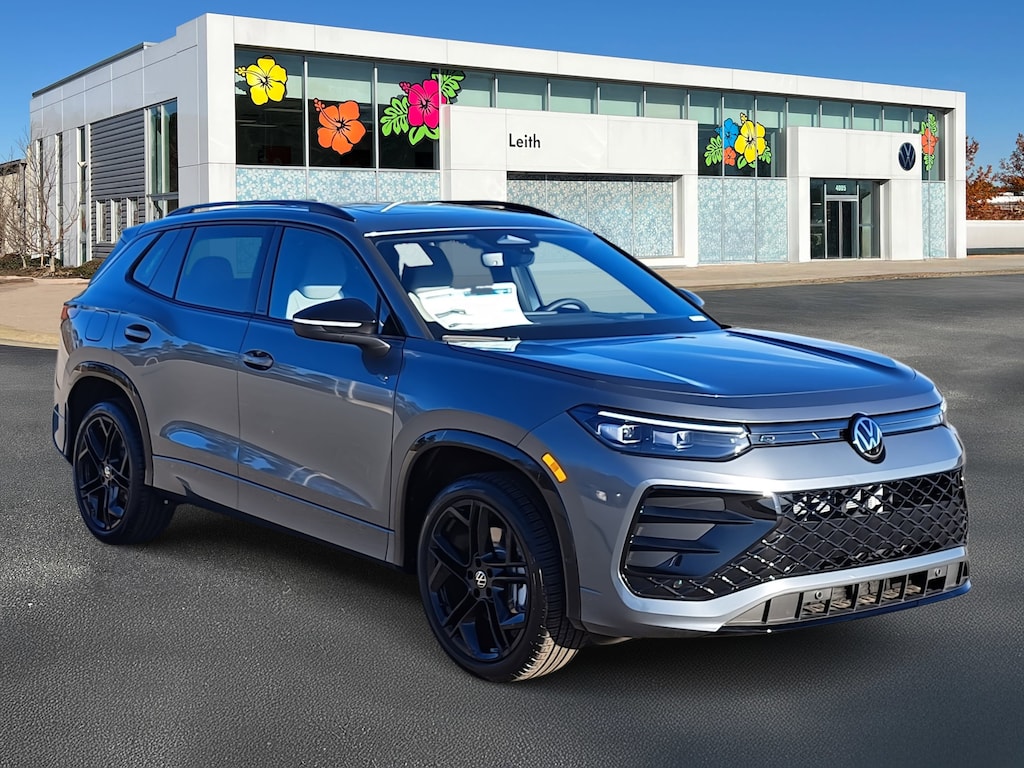 New 2026 Volkswagen Tiguan 2.0T SE R-Line Black SUV