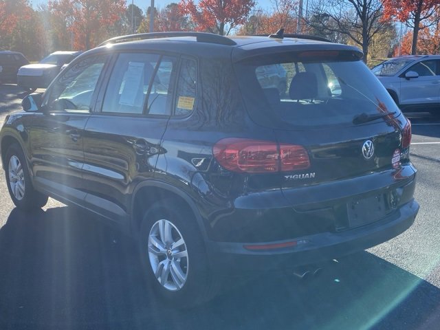 2015 Volkswagen Tiguan S photo 3