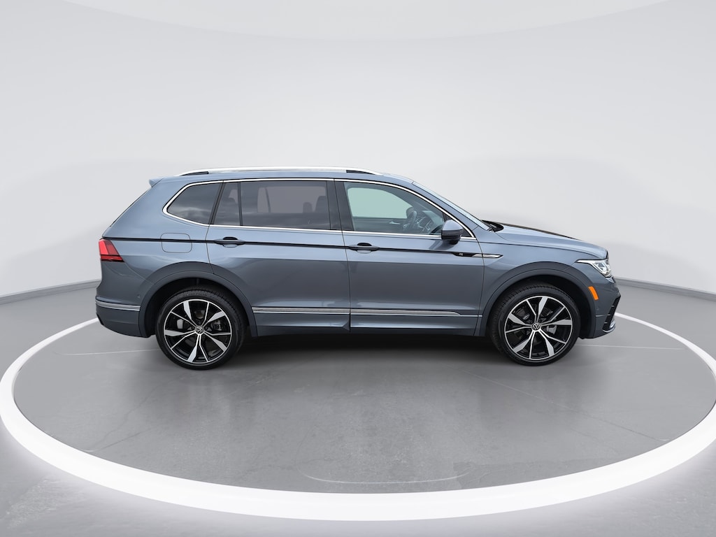 Certified 2024 Volkswagen Tiguan 2.0T SEL R-Line SUV