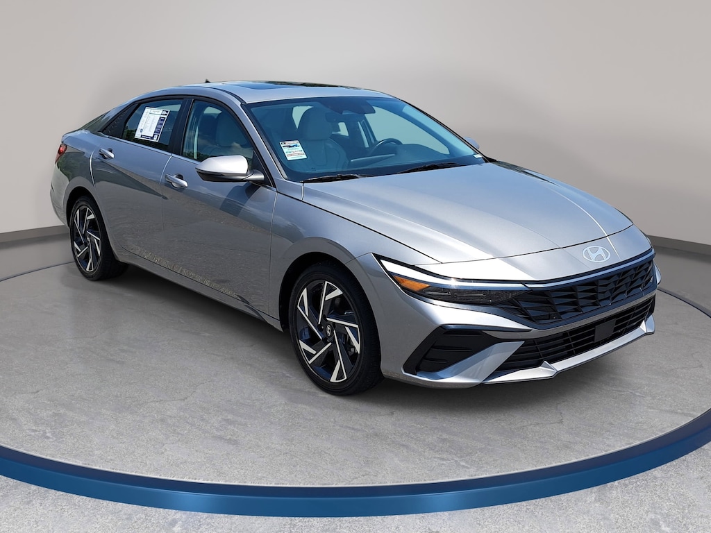 Used 2025 Hyundai Elantra Limited Sedan
