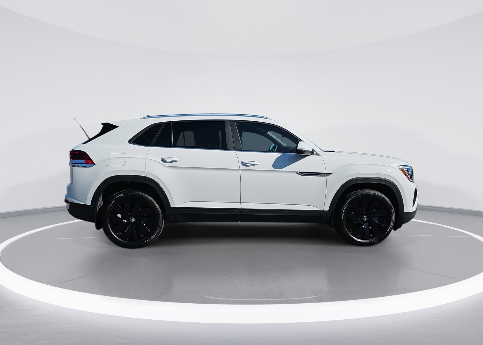 2025 Volkswagen Atlas Cross Sport SE Technology photo 2