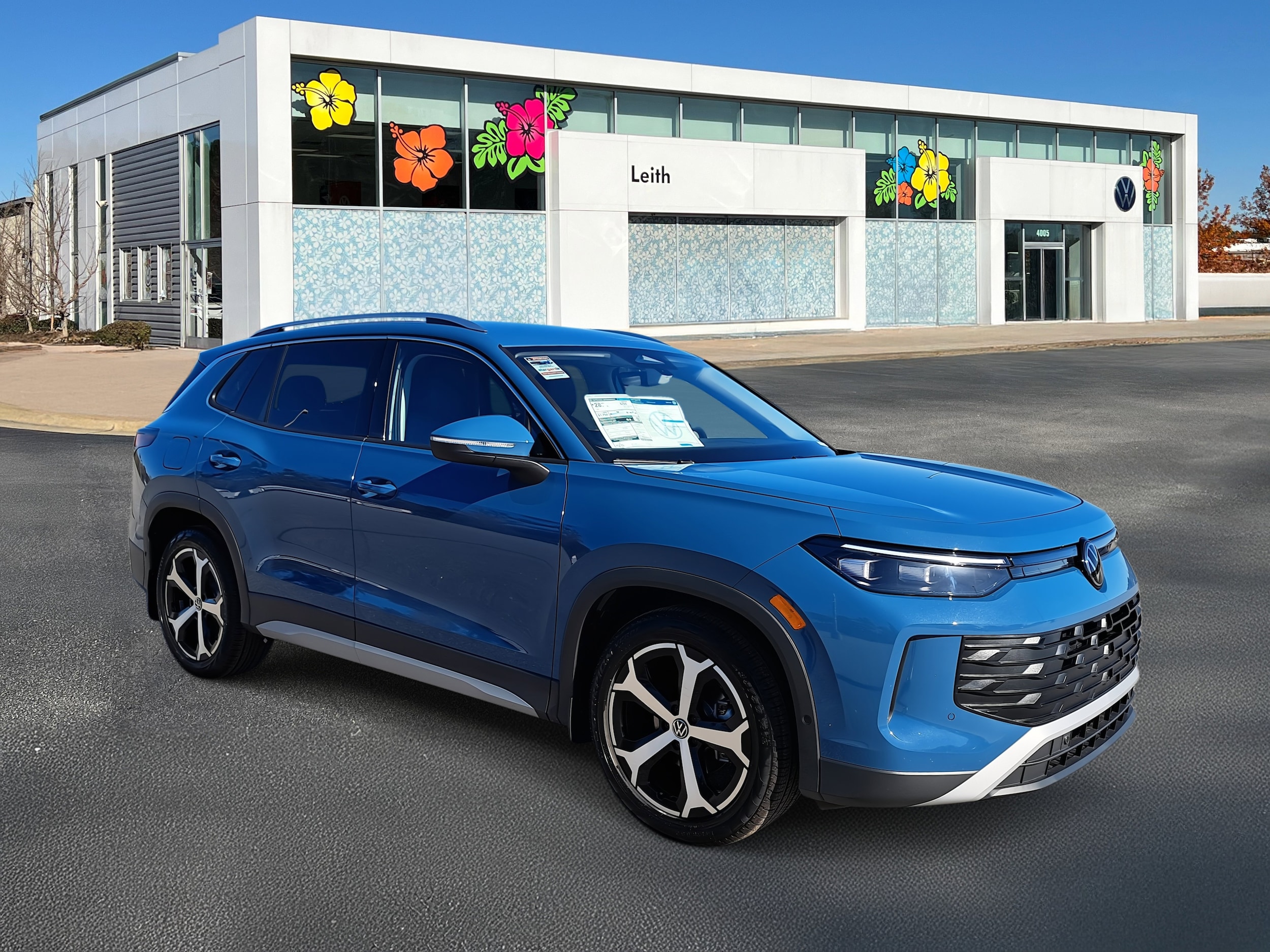 2026 Volkswagen Tiguan SE's photo