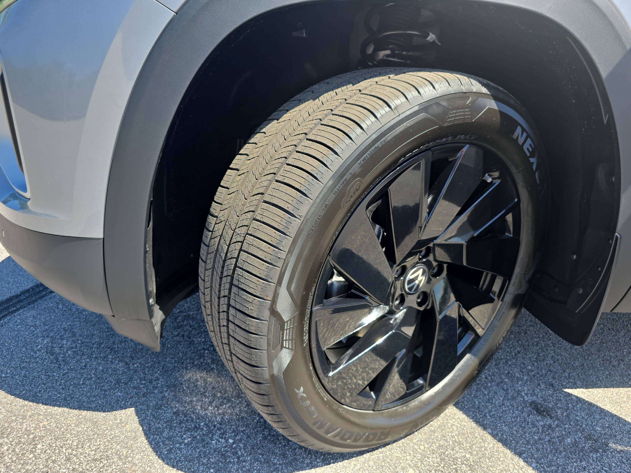 2026 Volkswagen Atlas SE w/Tech - Photo 28